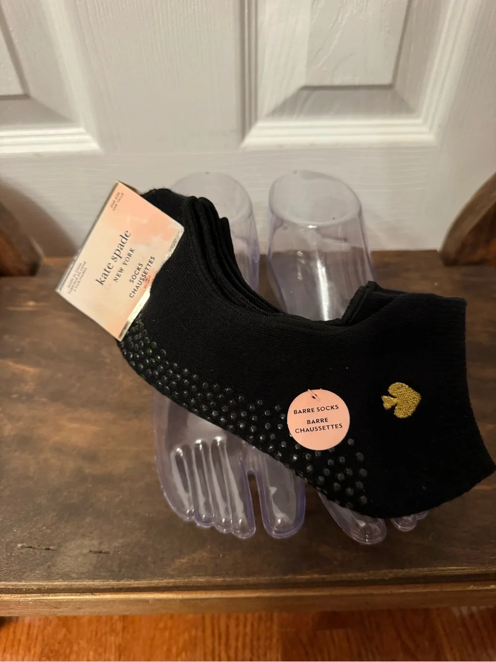 NWT- kate spade new york Barre No-Show Socks